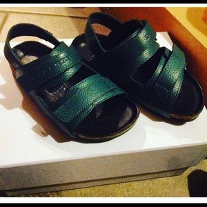 Burberry Green boy leather Sandals